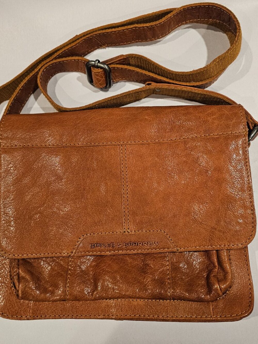 Spikes & Sparrow Cognac Leather Crossbody Messenger Bag Distressed Adj Strap